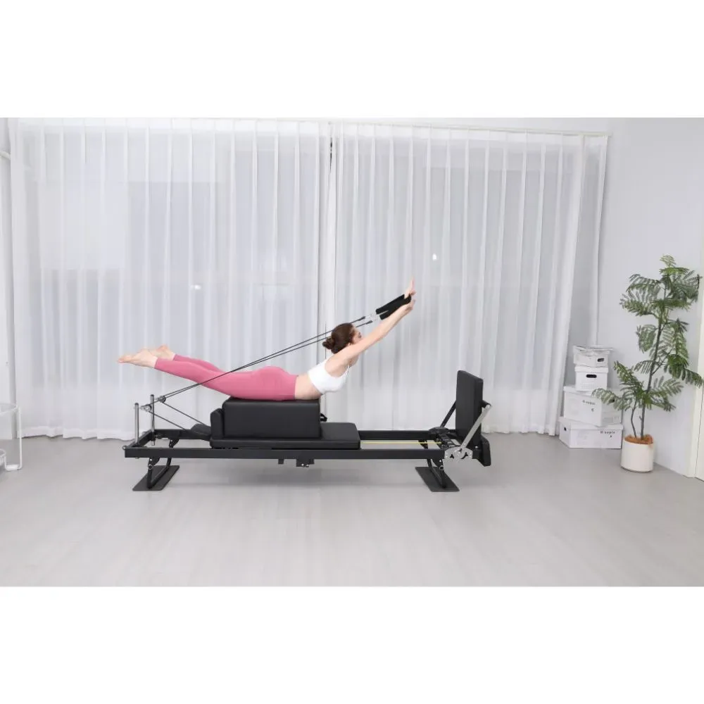 Pilates položaj na RING RX R33 reformeru